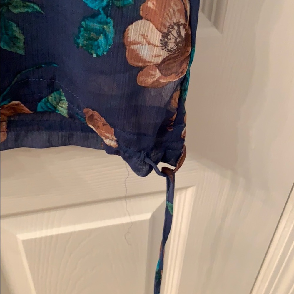 Jessica Simpson Floral Ruffled Shear Top - Picture 2 of 6